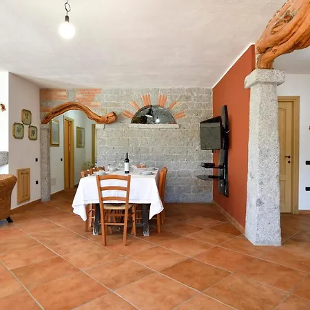 Casa Fralocci 펜션 토르톨리